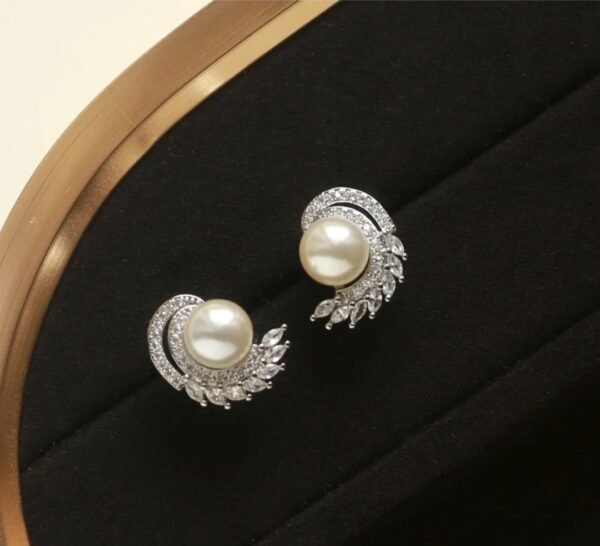 Pearl Studs